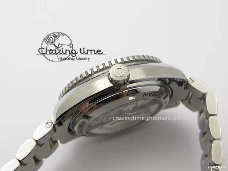 0314 Planet Ocean SS Bp Maker 45mm Black Bezel On SS Bracelet A OnTrend 8218